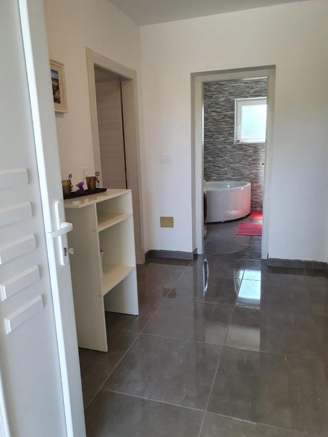Apartment Creo Loborika Marcana Bagian luar foto