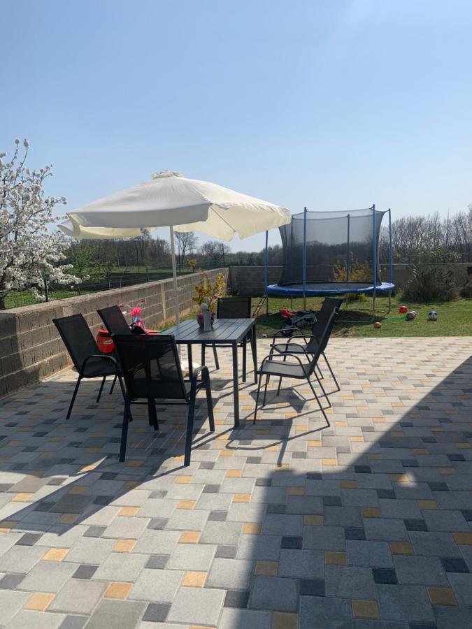 Apartment Creo Loborika Marcana Bagian luar foto